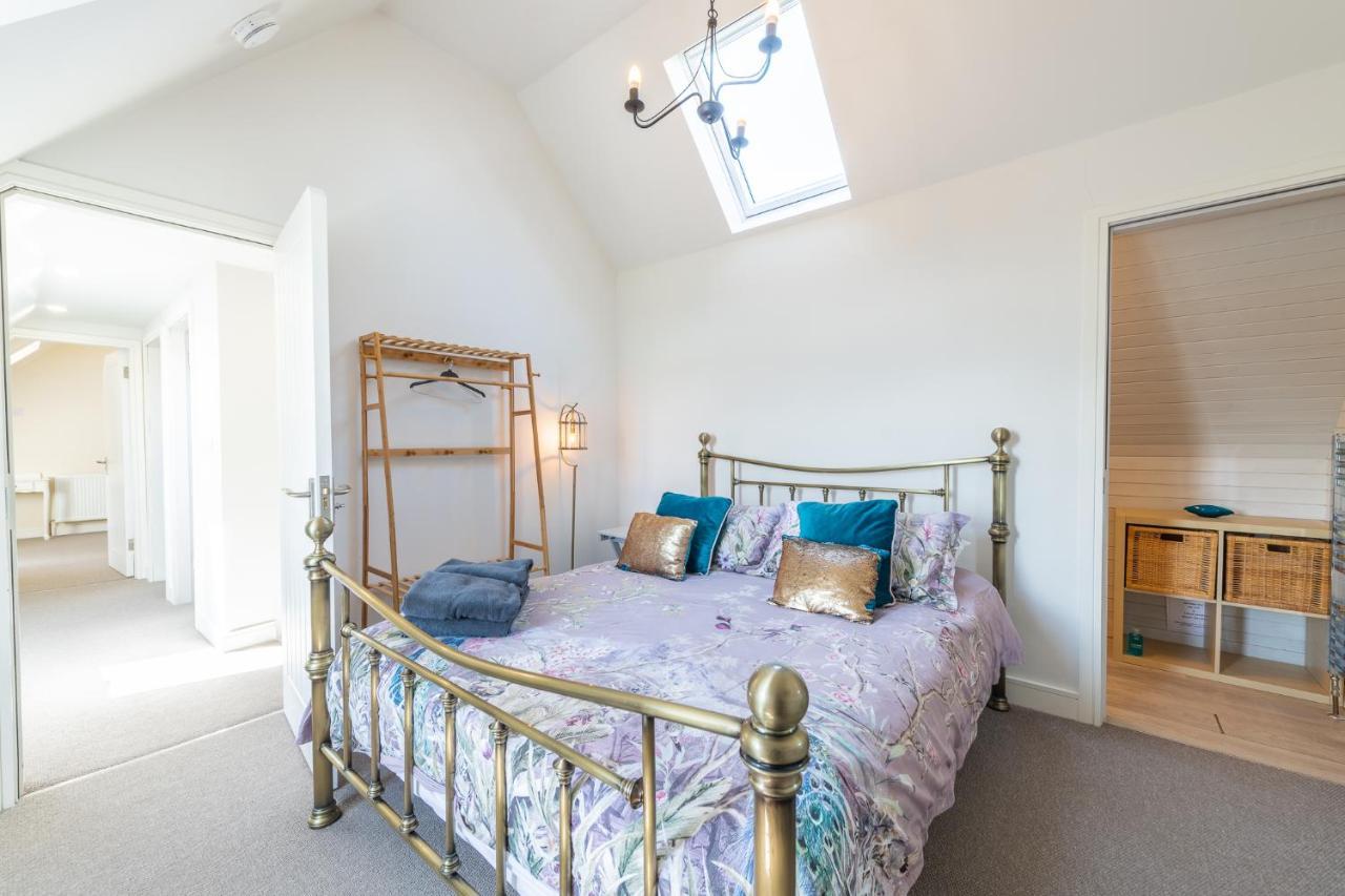Nether Newton - Sleeps 12, Hottub, Sauna, Private Garden Newmilns Екстериор снимка