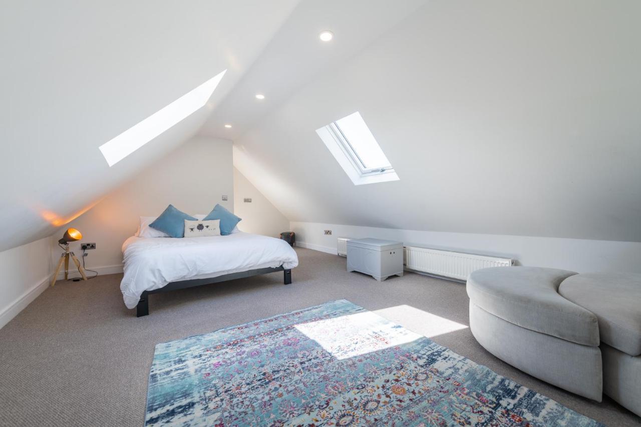 Nether Newton - Sleeps 12, Hottub, Sauna, Private Garden Newmilns Екстериор снимка