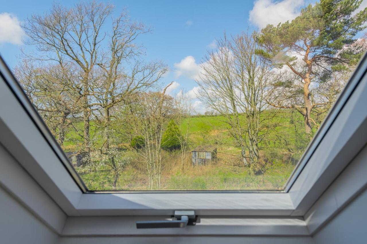 Nether Newton - Sleeps 12, Hottub, Sauna, Private Garden Newmilns Екстериор снимка