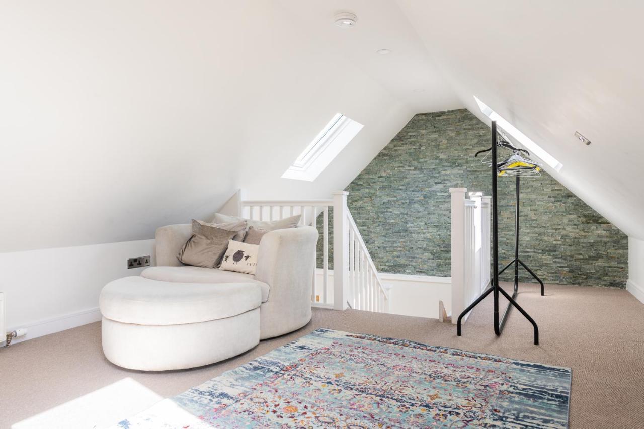 Nether Newton - Sleeps 12, Hottub, Sauna, Private Garden Newmilns Екстериор снимка