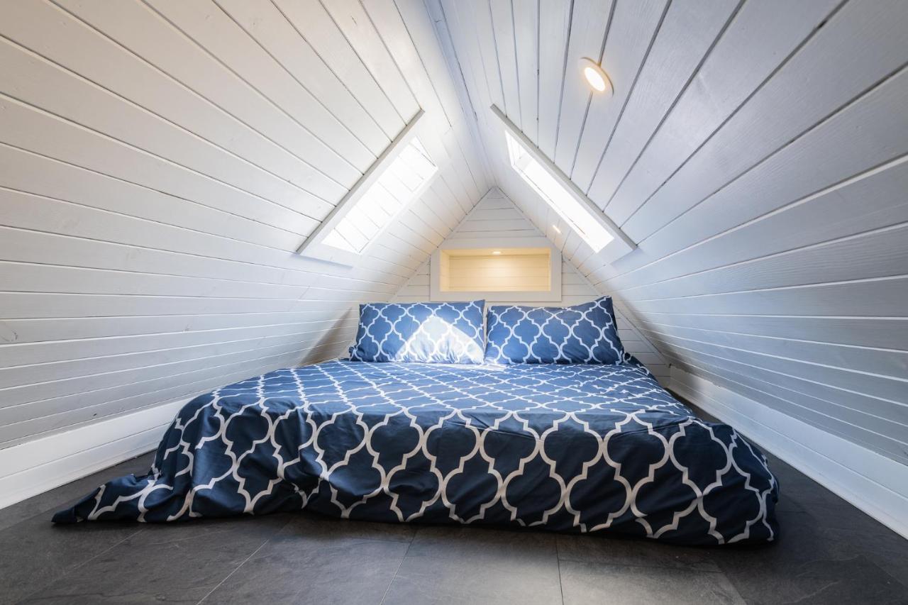 Nether Newton - Sleeps 12, Hottub, Sauna, Private Garden Newmilns Екстериор снимка